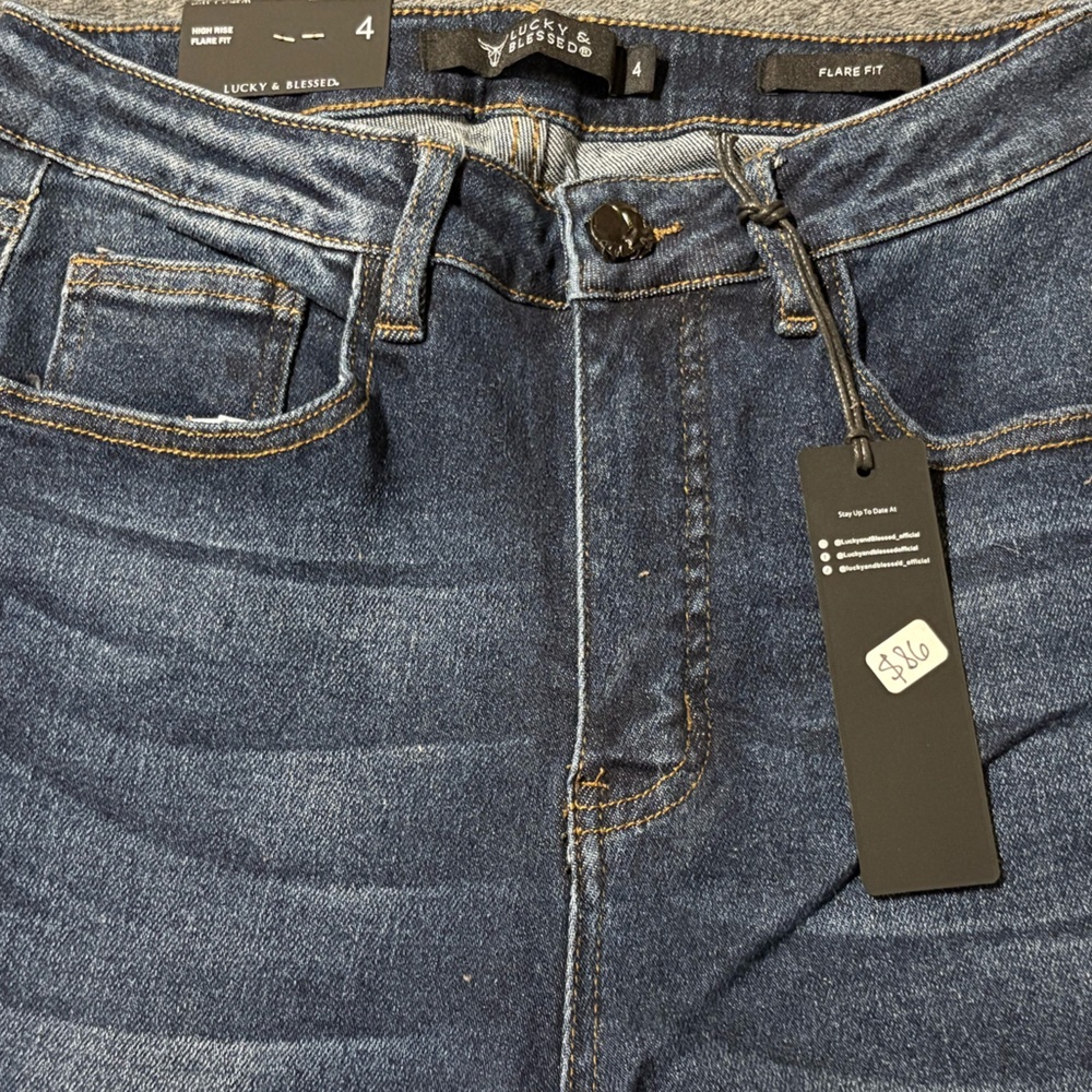 Lucky & Blessed•High Rise Flare Jeans - Picture 4 of 7